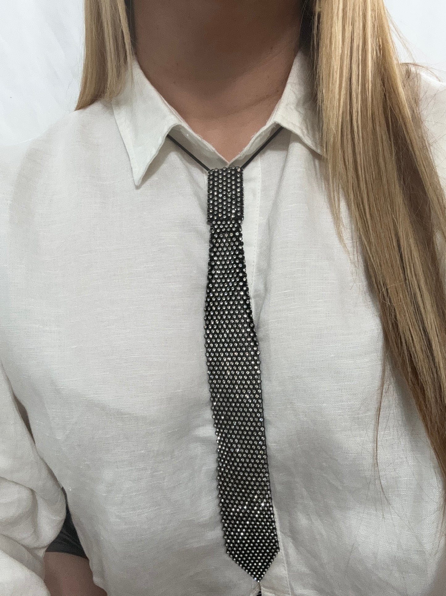 Glamorous Tie