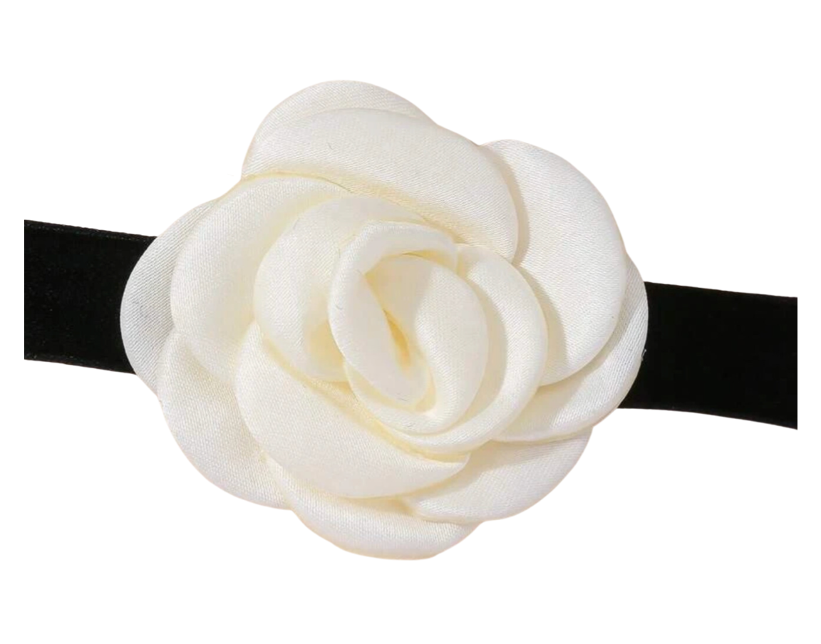 Romantic Flower Choker